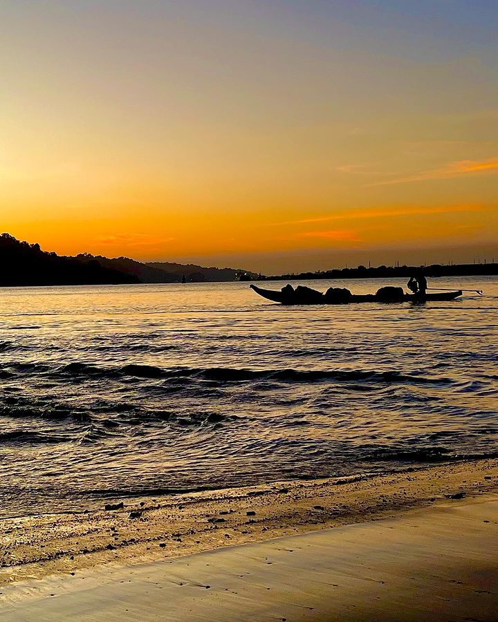 Pantai Nusakambangan: Where History Meets Natural Beauty